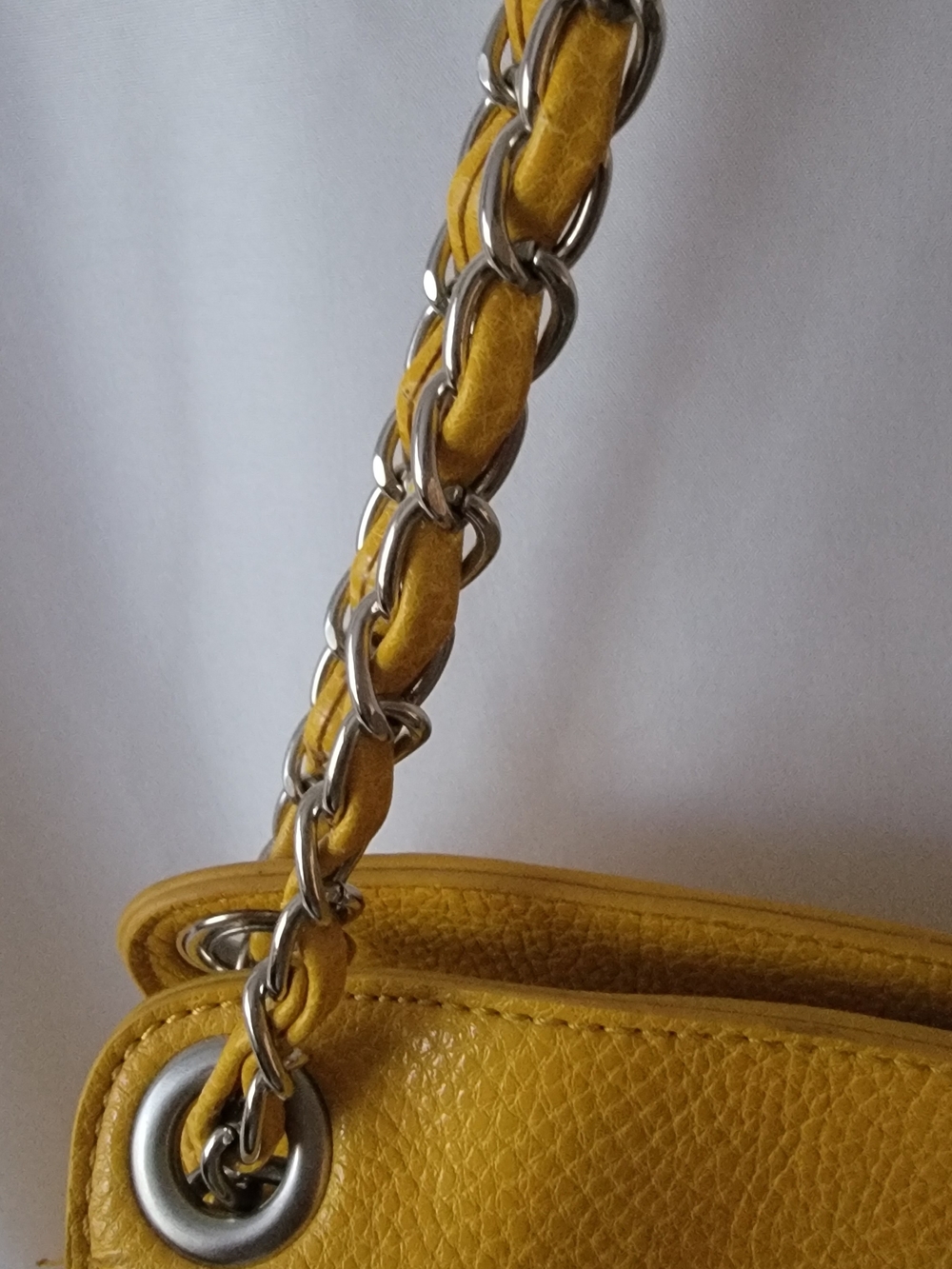 Nine West Yellow Leather Shoulder Bag with Silver Chain Strap - Picture 8 of 8